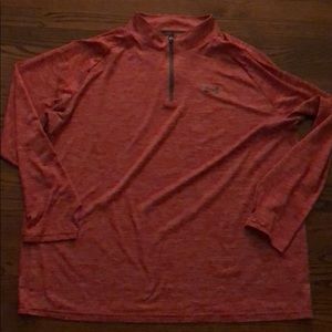 Under Armour top